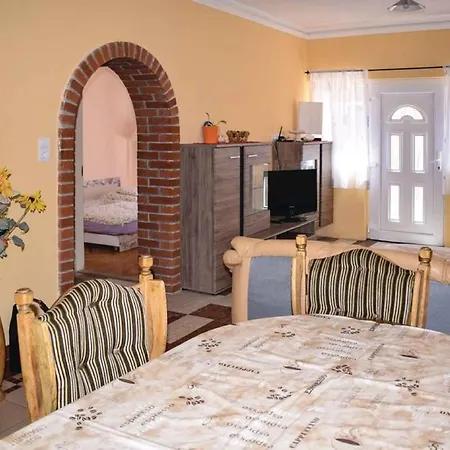 بيت للعطل In - Balaton 40758
